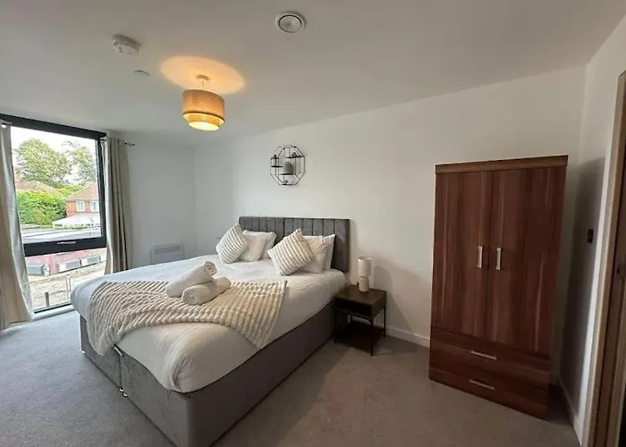 Modern - Free Parking & Gym